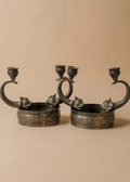 Paire Bougeoirs Dauphin