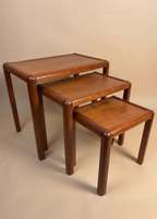 Tables Gigognes